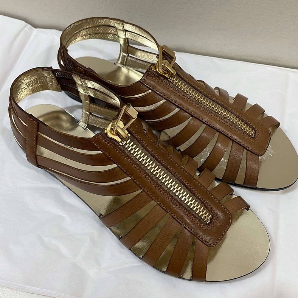 BNWOT Jimmy Choo Flat Sandal ♥️